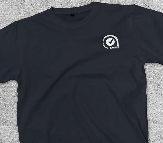 Remera Garnet